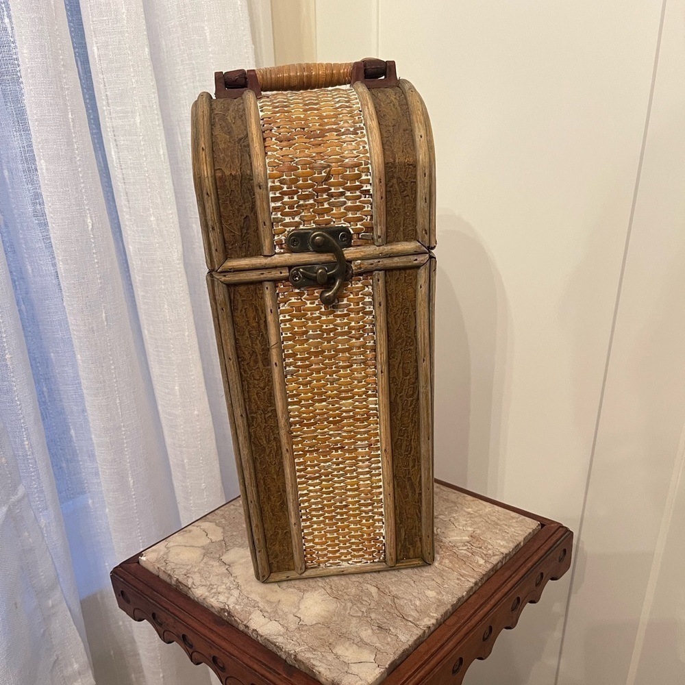 VTG Wood And Wicker Single Wine Box
